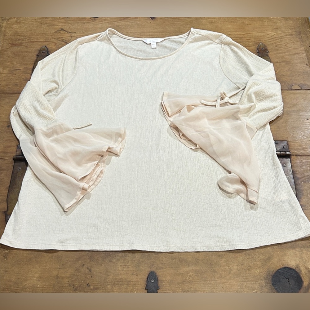 LC Lauren Conrad Cream Ruffle Bell Sleeve Blouse with Sheer Tie Details Size XXL - Picture 2 of 7